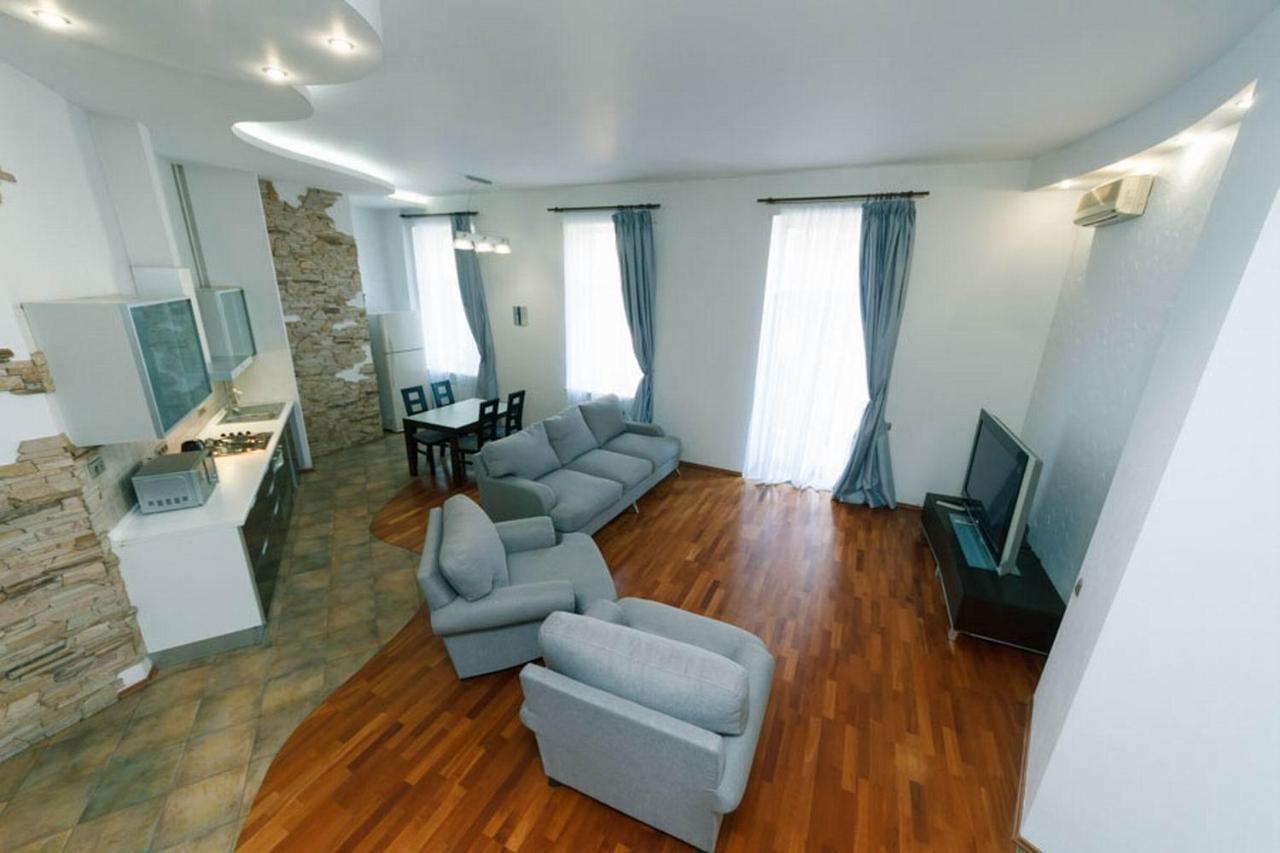 Апартаменты Lux Near Maidan, Khreschutyk 3Br Киев Экстерьер фото