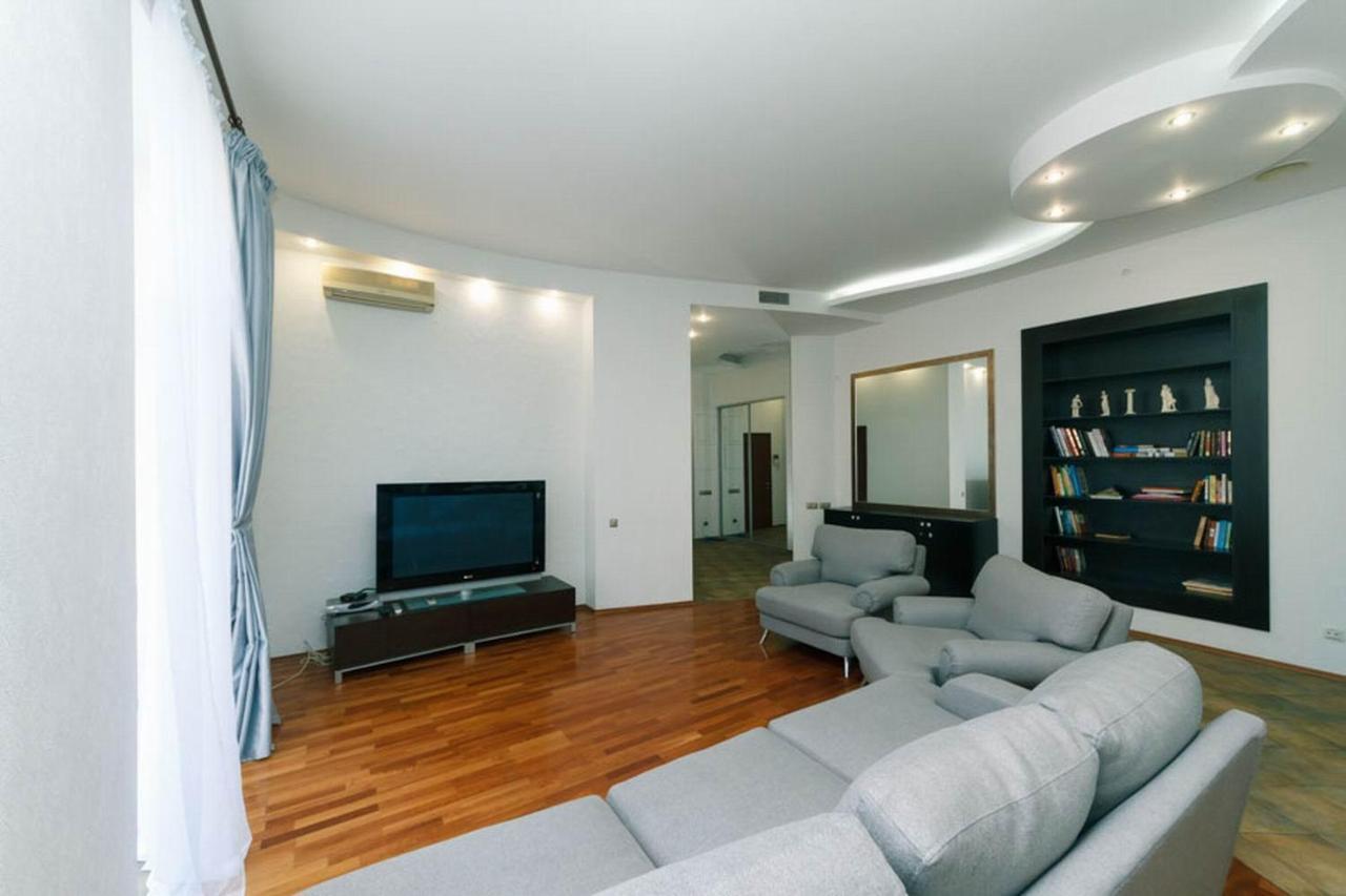 Апартаменты Lux Near Maidan, Khreschutyk 3Br Киев Экстерьер фото